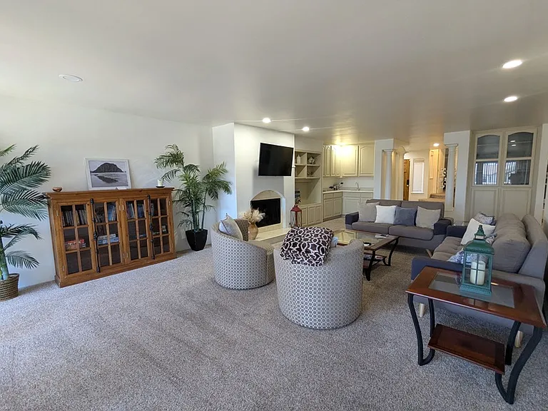 731 Piney Way — Photo 1