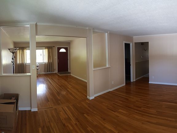 4th image of 5713 N Graceland Dr