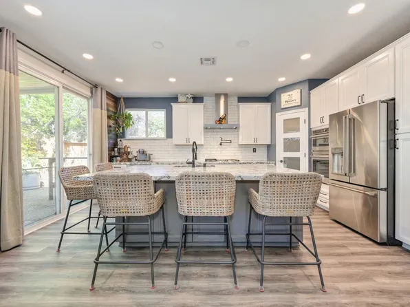 52 Shire Ct, Roseville, CA 95678