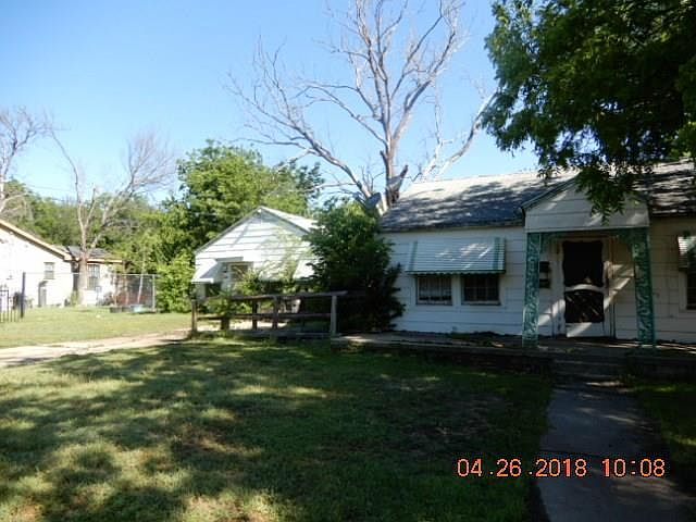 2nd image of 3141 Pioneer St