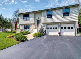 8495 Torchwood Ln, Cicero, NY 13039