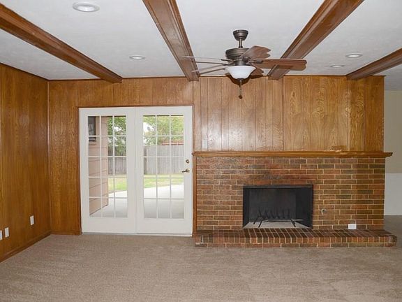 4th image of 2222 Stafford Ln