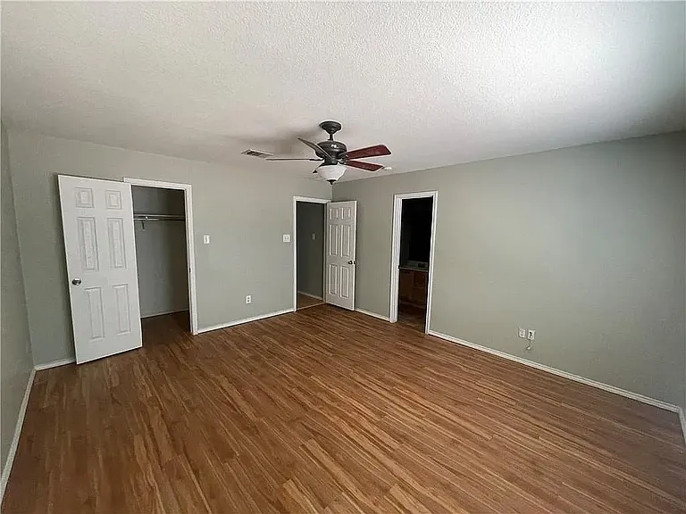 1025 Apollo Cir — Photo 13