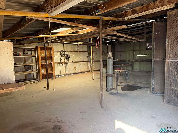 2nd image of 4420 King Rd