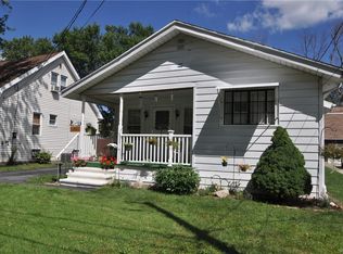 22 Inwood Pl, Lancaster, NY 14086