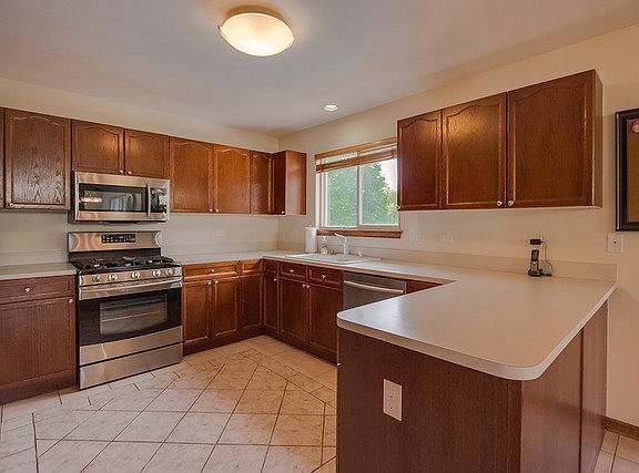 5th image of 686 Northwind Dr