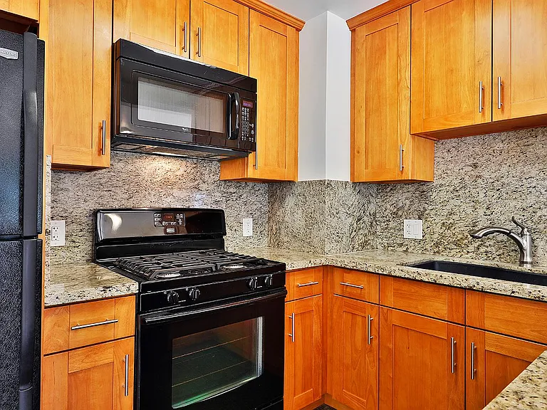 80 Crestline Dr #3 — Photo 5