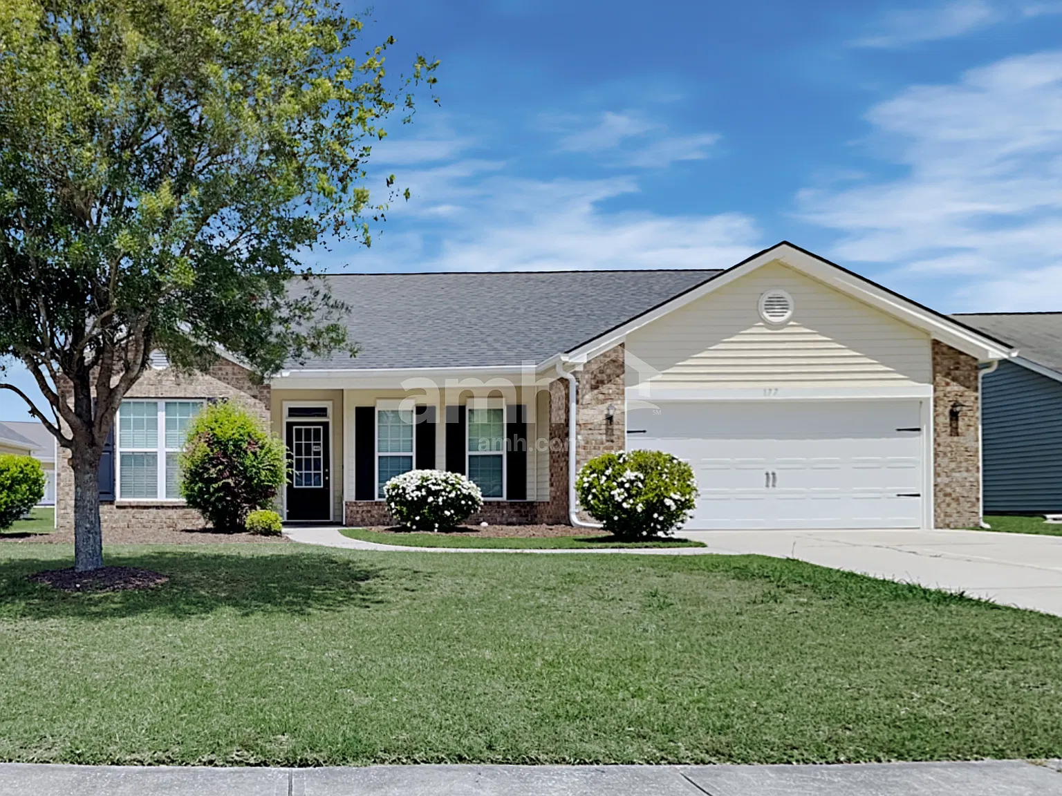 3 bed, 2.0 bath, 1603 sqft, $2,350 — Photo 1