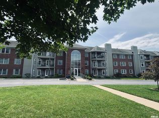 5200 N Knoxville Ave APT 107S, Peoria, IL 61614