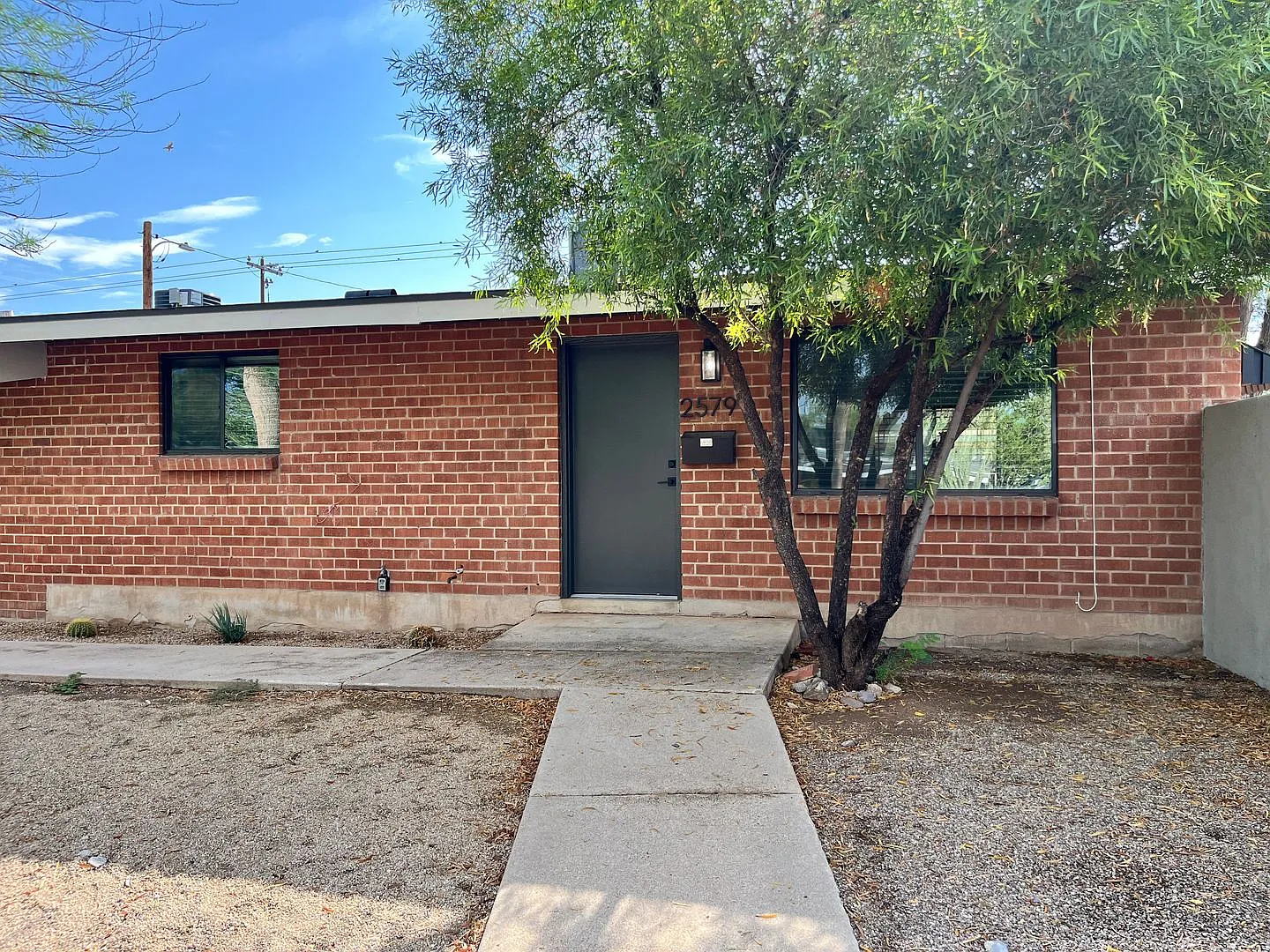 The Cardon Apartments — Photo 3