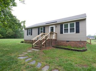 104 Point Ln, Clayton, NC 27527