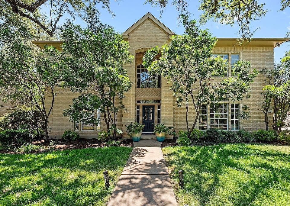 1st image of 1207 Lakeway Dr