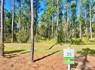 35 Naturewalk Dr N, Milton, FL 32571