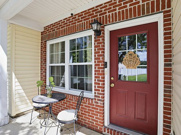 3rd image of 5033 Tuscany Ln