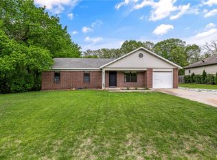9 Hartlepool Dr, Bella Vista, AR 72715