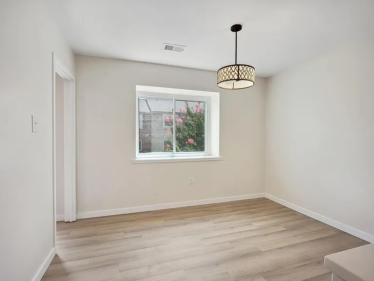4634 Conwell Dr — Photo 13