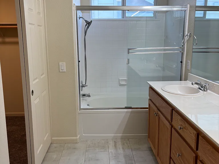 1543 Cole Ln — Photo 11