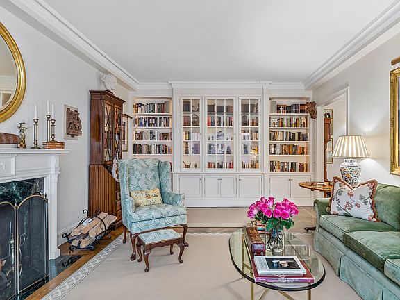 2nd image of 1088 Park Ave #6E