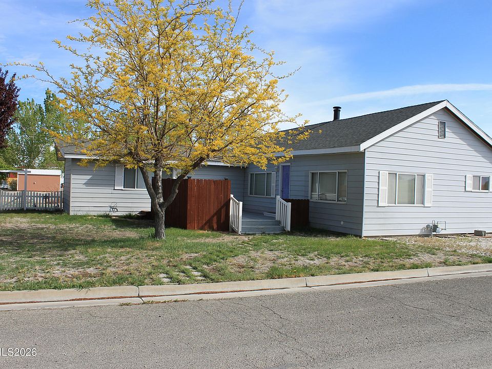 1st image of 320 Reyes Way