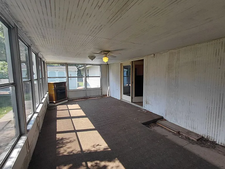 14490 Hilltop Rd — Photo 15