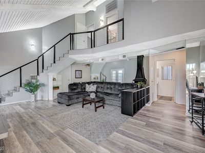 4028 Village Sq, Las Vegas, NV, 89121
