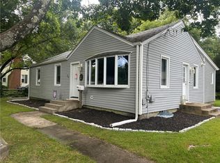 25 Ewing Rd, North Kingstown, RI 02852