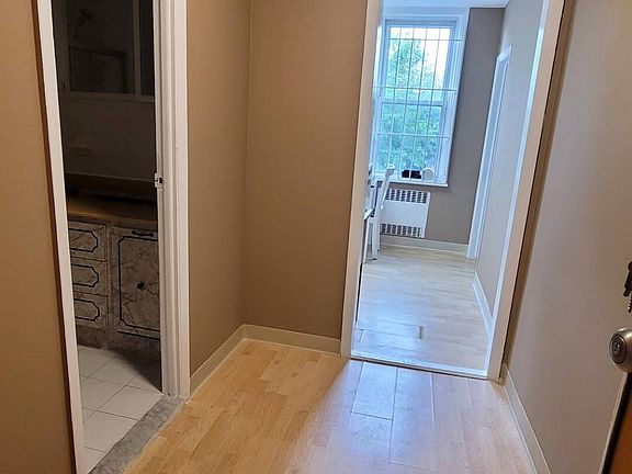 5th image of 7423 Metropolitan Ave Floor 2