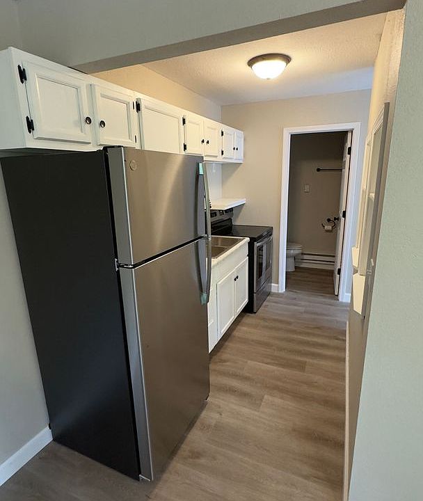 1st image of 4181 Sunset Dr APT 4