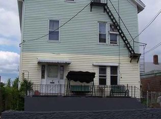 7 Barnes St, Pawtucket, RI 02860