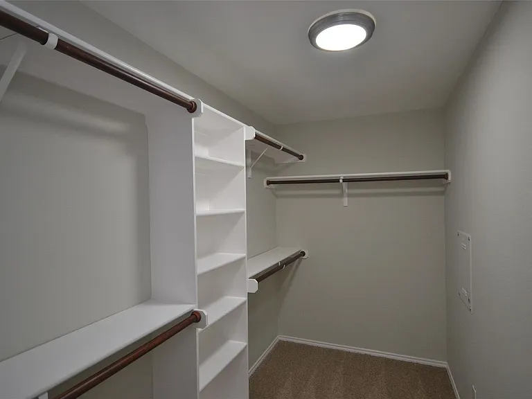 228 Falcon Ln — Photo 12