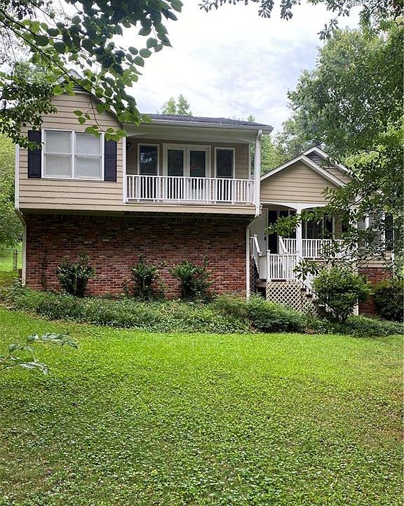 1st image of 75 Farmington Dr
