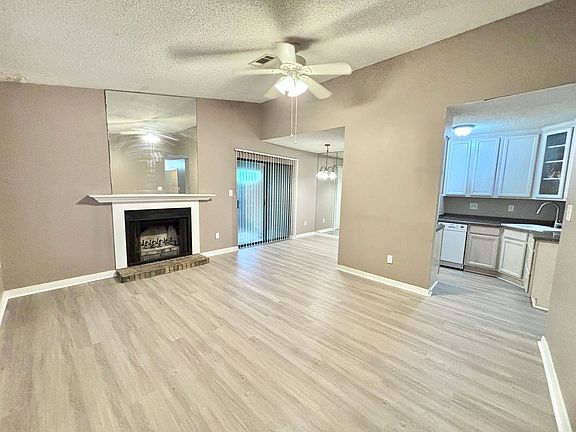 3rd image of 9345 Chisholm Rd APT J1
