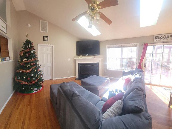 3rd image of 3714 Overview Dr