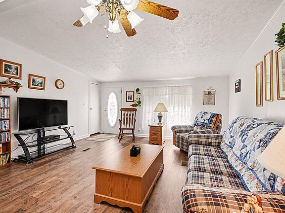 3rd image of 108 Webster St