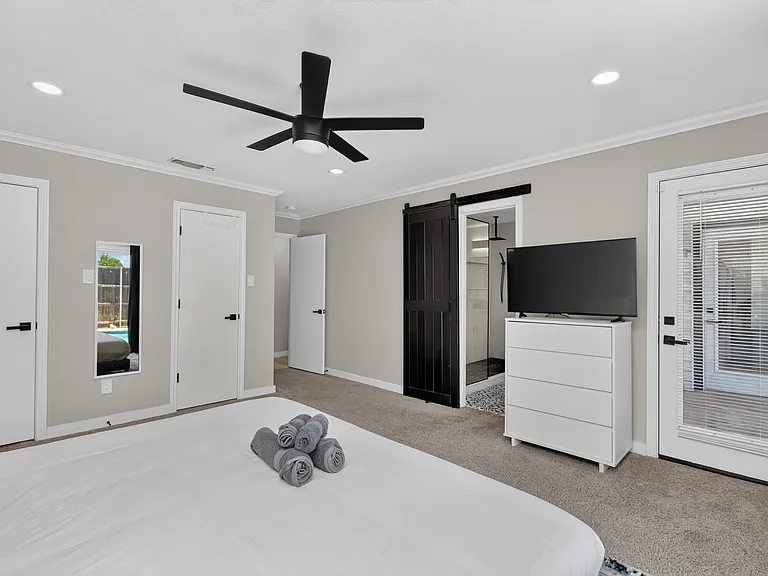 1205 Hillsdale Dr — Photo 15