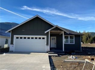 8221 Gold Run Dr, Maple Falls, WA 98266
