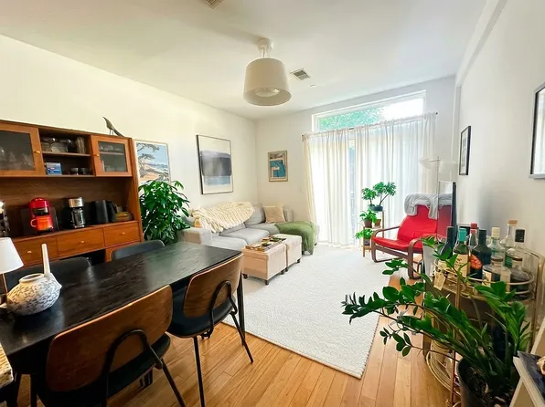 96 Diamond St #4F, Brooklyn, NY 11222
