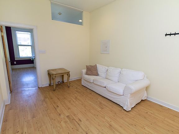 2nd image of 3853 Lancaster Ave Floor 2