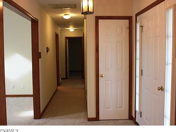 3rd image of 2644 Glenridge Dr