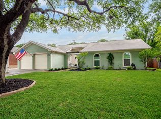 821 Harwood Ter, Bedford, TX 76021