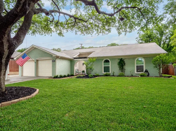 821 Harwood Ter, Bedford, TX 76021