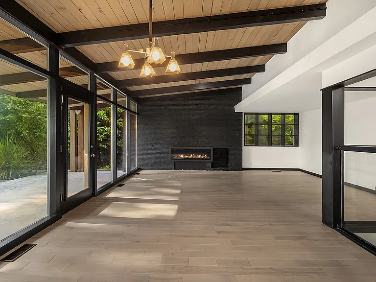 2851 Evergreen Point Rd — Photo 6