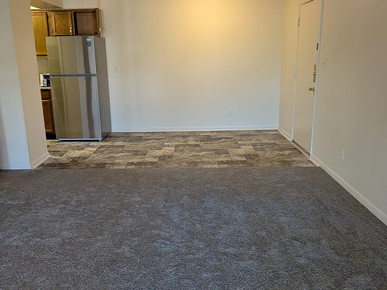 2823 N Ohenry Blvd #E — Photo 3