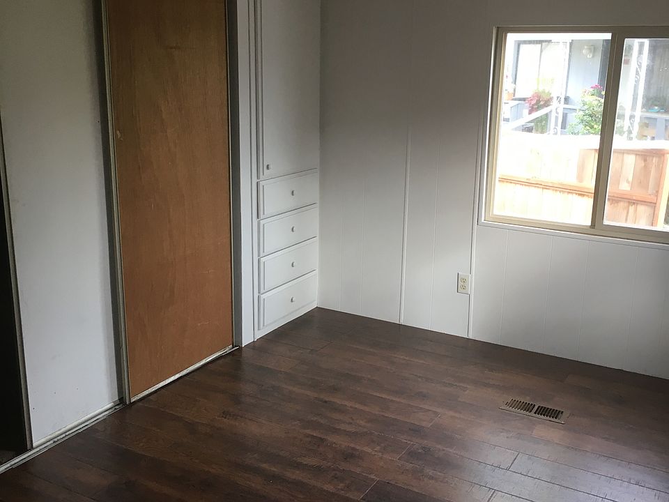 1st image of 2200 Lancaster Dr SE Unit 12C