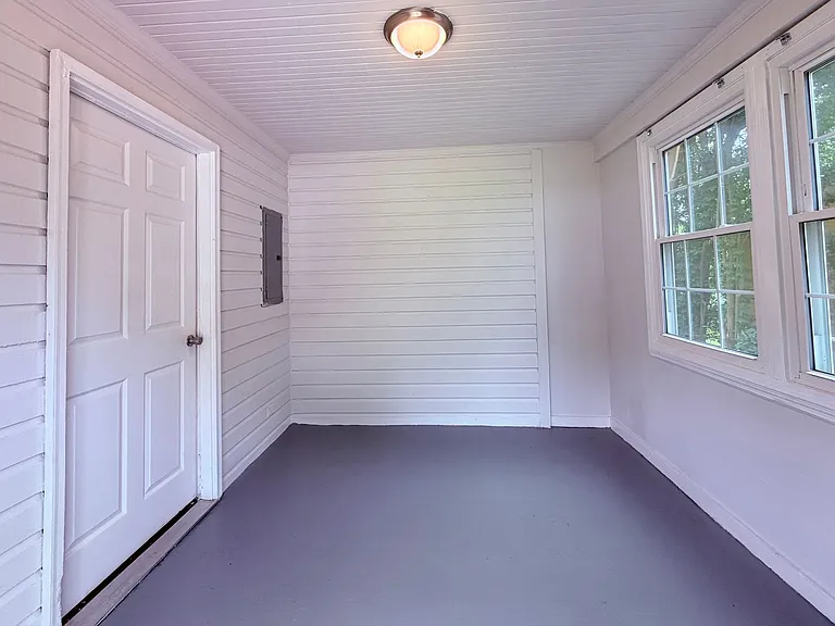 1681 Hadlock St SW — Photo 17