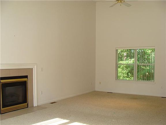 5th image of 16560 La Fleur Dr