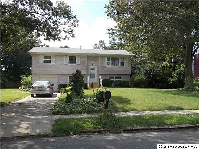 1st image of 517 Signal Ln