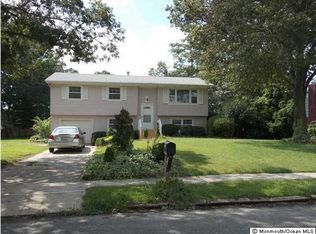517 Signal Ln, Toms River, NJ 08755