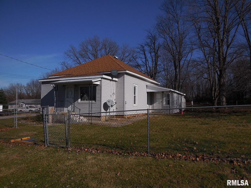 1st image of 334 N Lindsey St