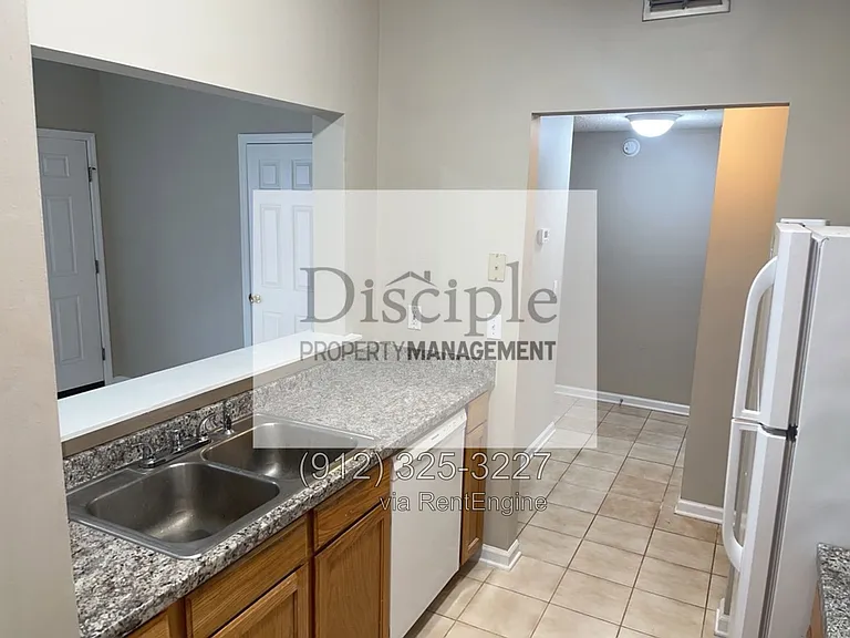 22 E Dubois St #7B — Photo 12